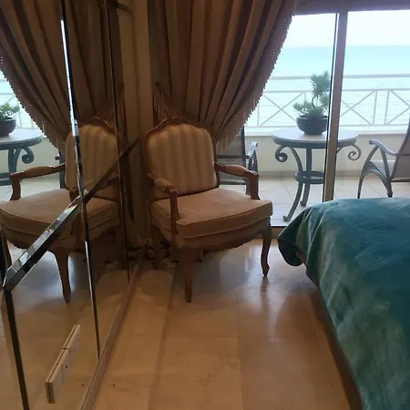 Apartman Mackenzie Sunrise Eftyhia Court *
