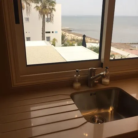 Апартаменты Mackenzie Sunrise Eftyhia Court *
